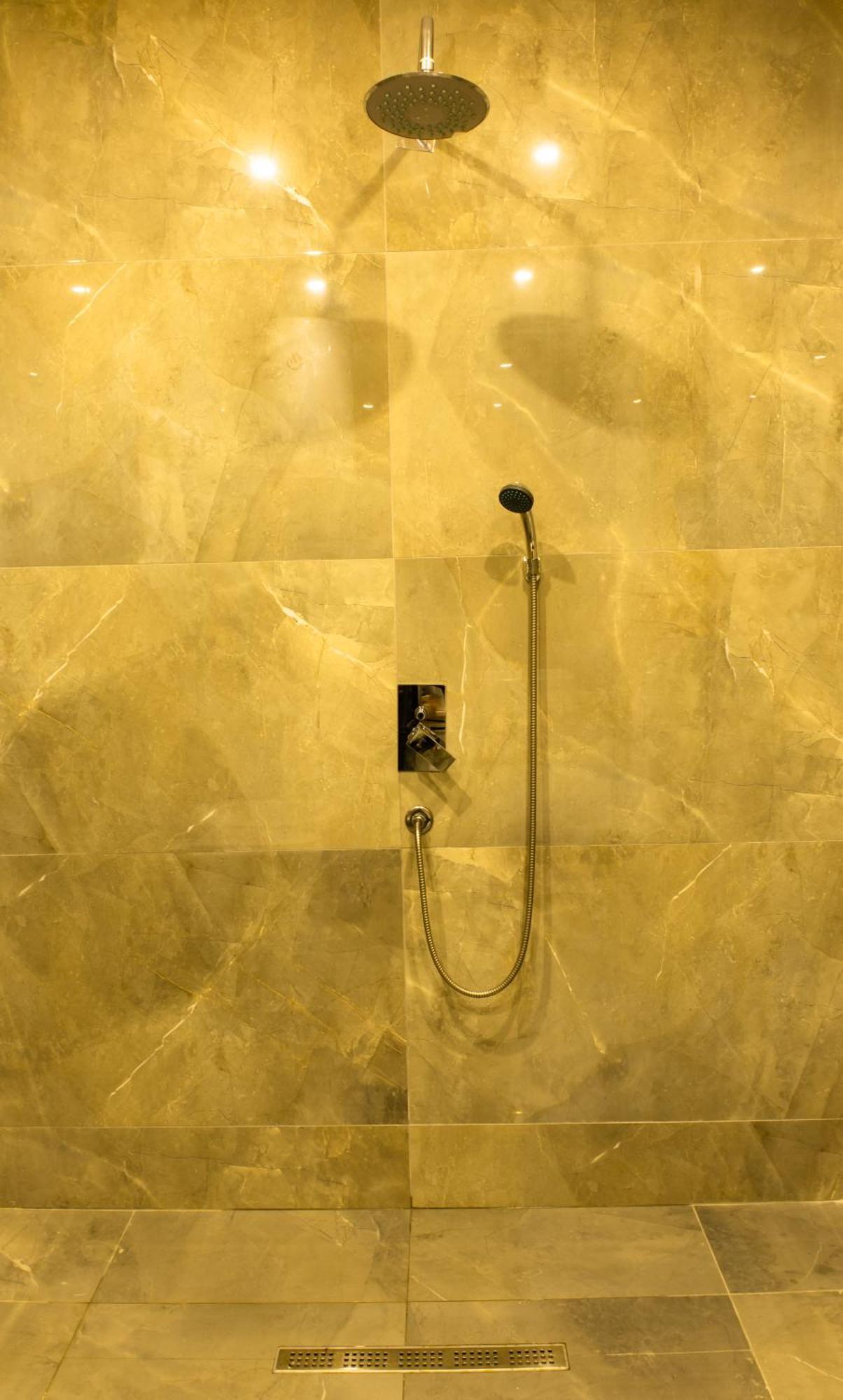 Costa Del Sol Hotel Durrës Eksteriør billede