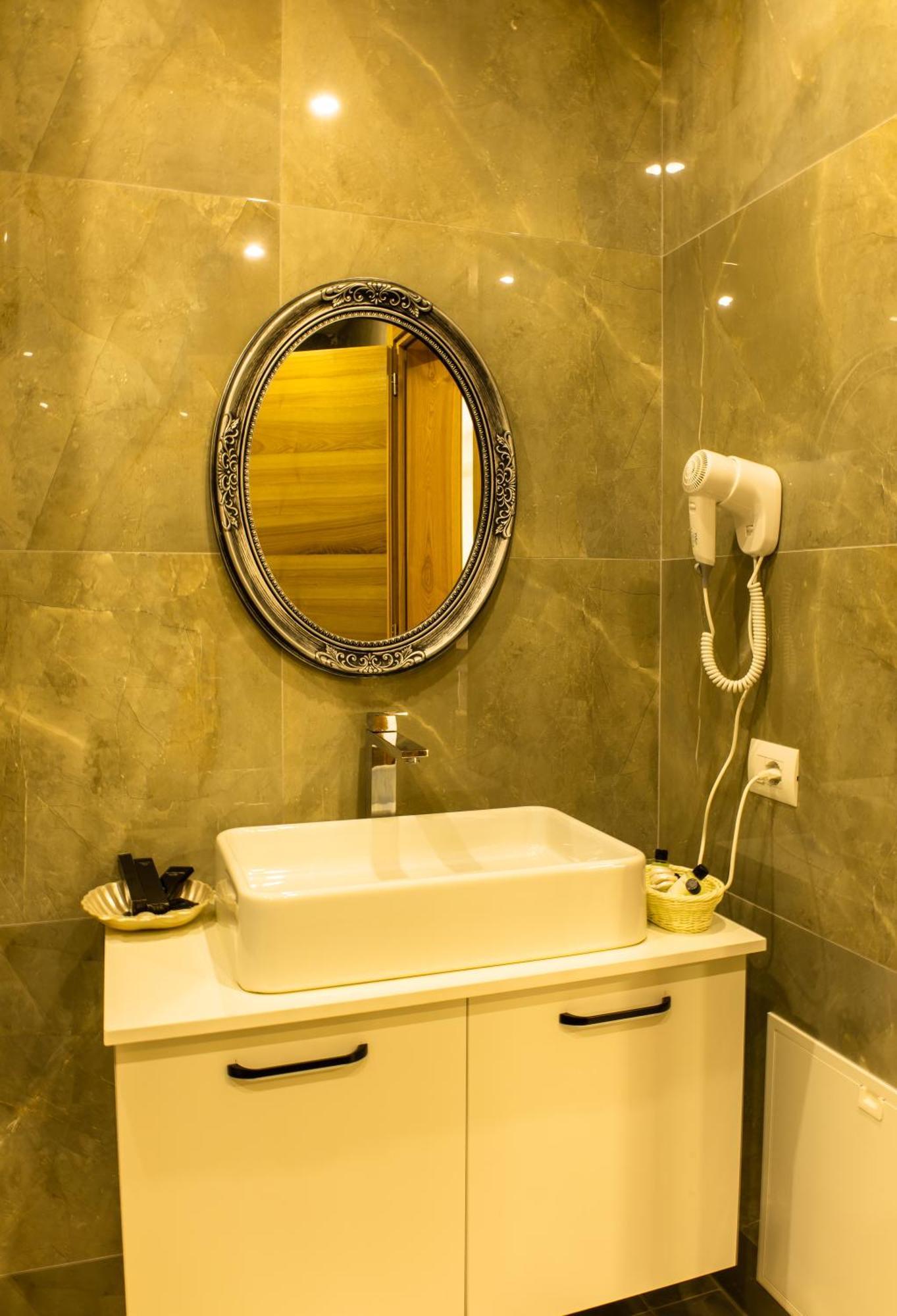 Costa Del Sol Hotel Durrës Eksteriør billede